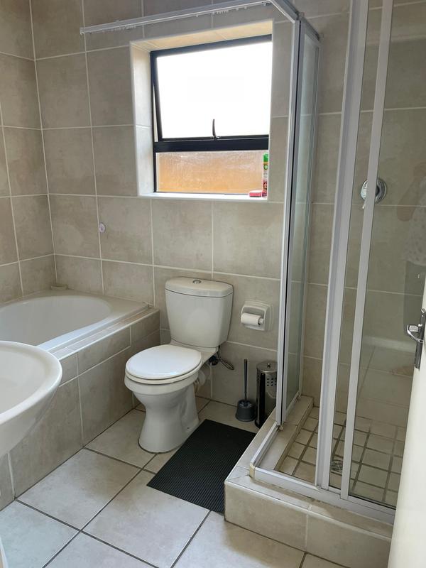 To Let 2 Bedroom Property for Rent in Protea Heights Western Cape